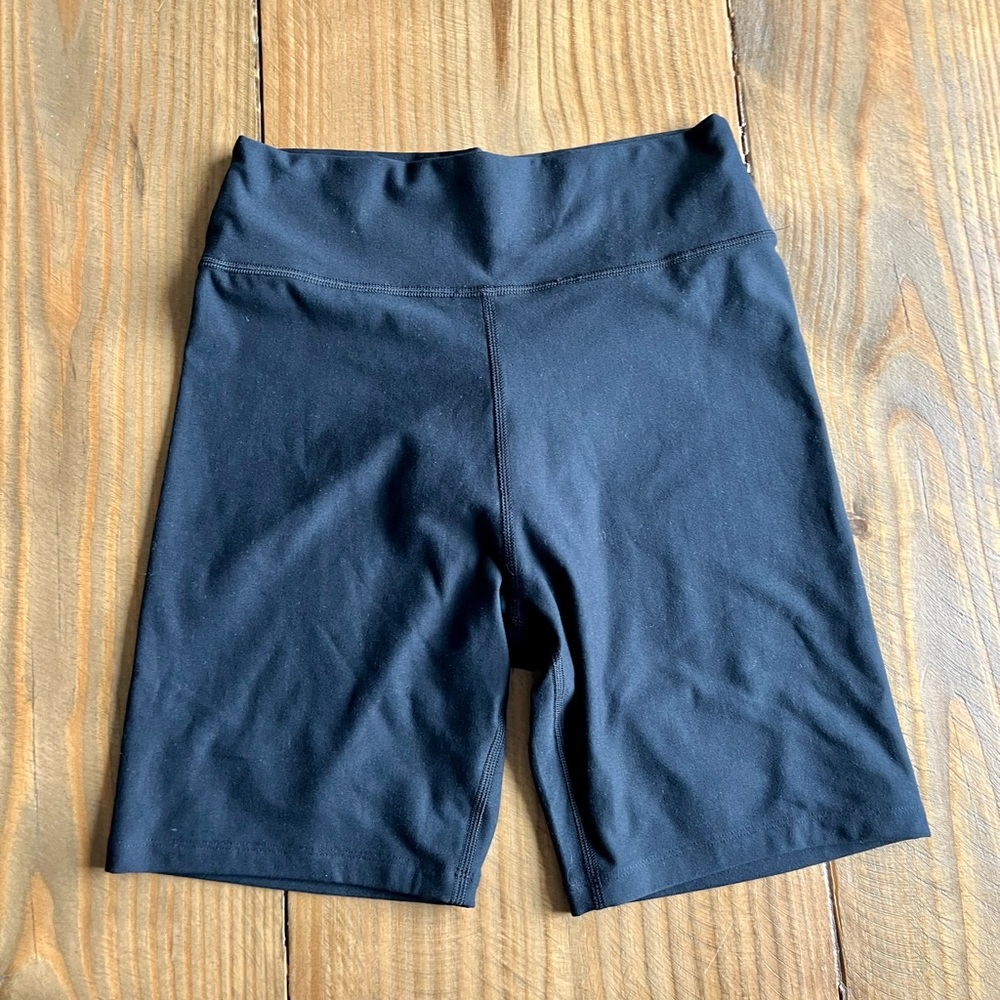 Never worn! Abercrombie and Fitch women’s medium black bike shorts